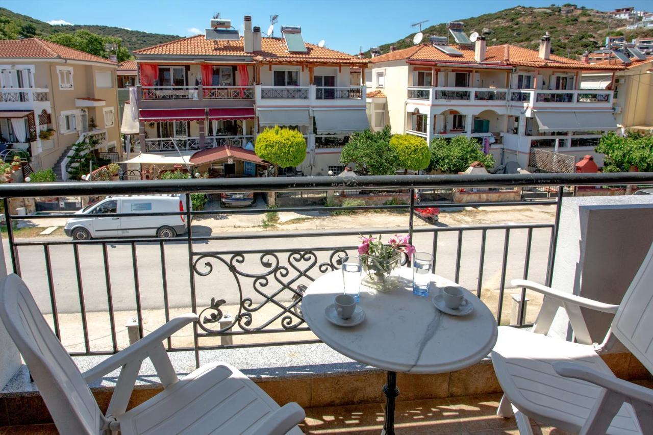 Near The Sea House Βίλα Néa Péramos Εξωτερικό φωτογραφία