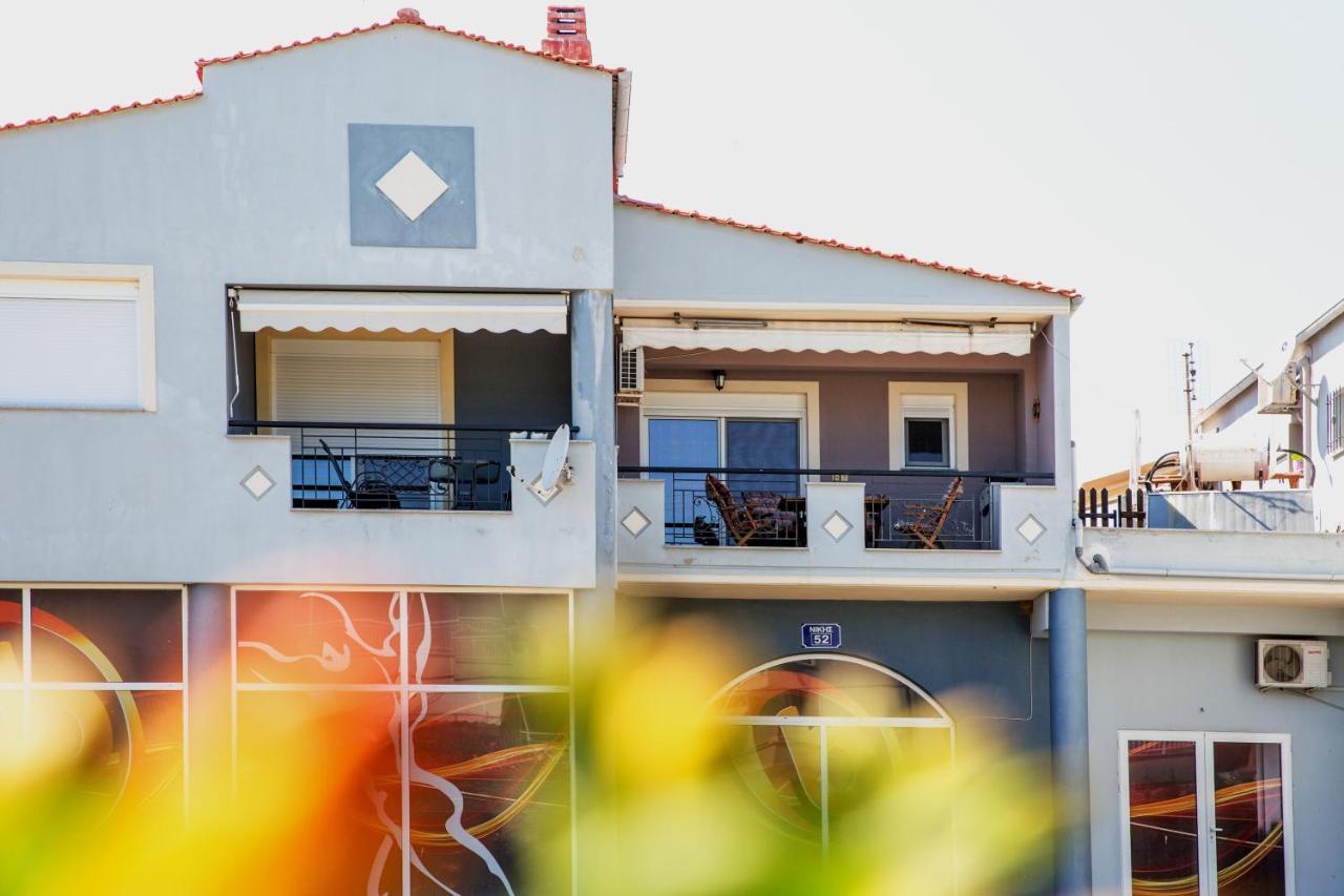 Near The Sea House Βίλα Néa Péramos Εξωτερικό φωτογραφία